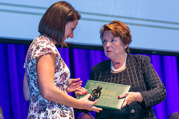 Genevieve Beninati receives DAISY Award from Dean Linda Norman